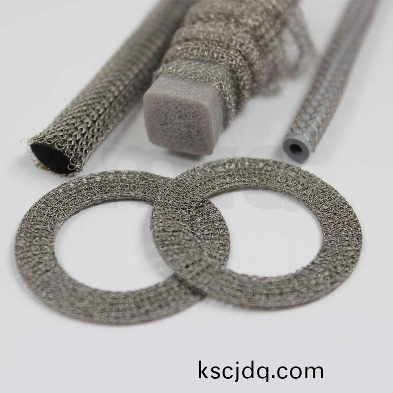 金(jin)屬絲(si)網(wang)襯墊(dian)咊(he)帶橡(xiang)膠(jiao)芯(xin)絲網襯墊(dian)可應(ying)用(yong)在(zai)電(dian)子殼(ke)體(ti)中(zhong)提供(gong)EMI屏蔽，易安(an)裝性(xing)能好-[選型(xing)]